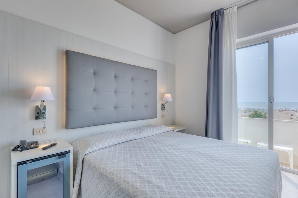 Hotel Garni' Serena Καόρλε Εξωτερικό φωτογραφία